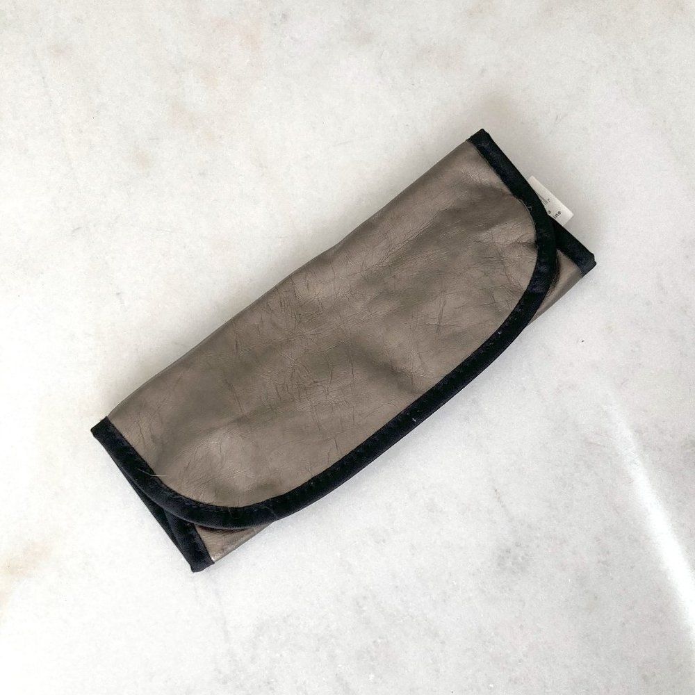 3/$20 - New! Murale pewter, black & purple makeup brush roll travel /purse size